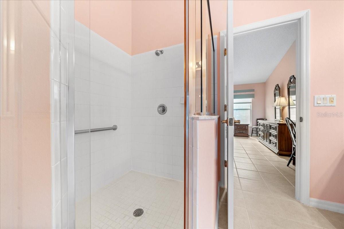 PLANTATION AT LEESBURG MANOR VIEW VILLAGE - Residential