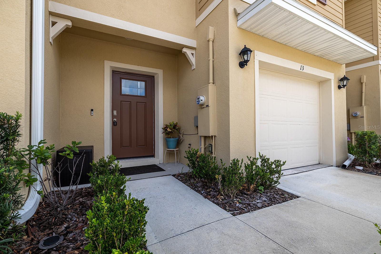 13 BELLA LAGO CIRCLE