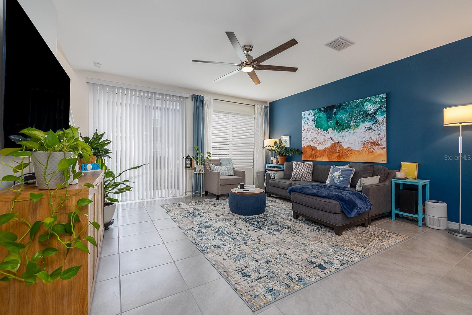 13 BELLA LAGO CIRCLE
