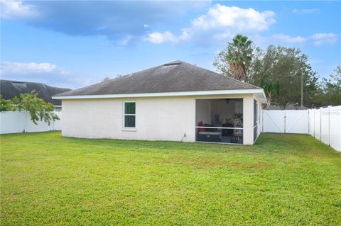 A home in LAKELAND