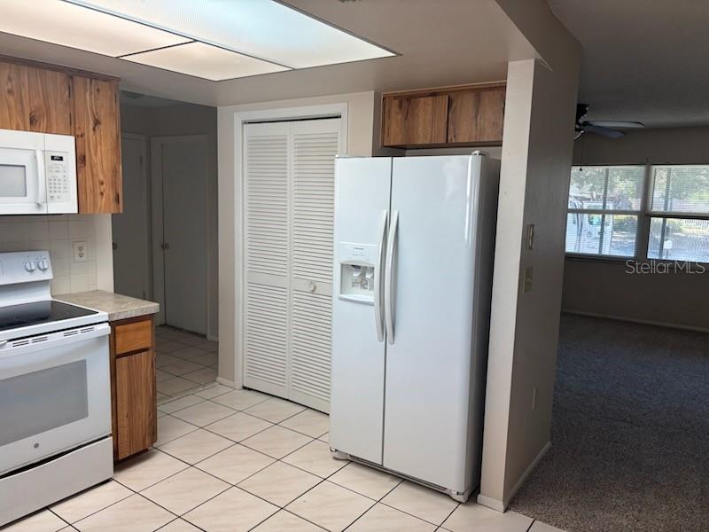 EXECUTIVE WOODS - Residential