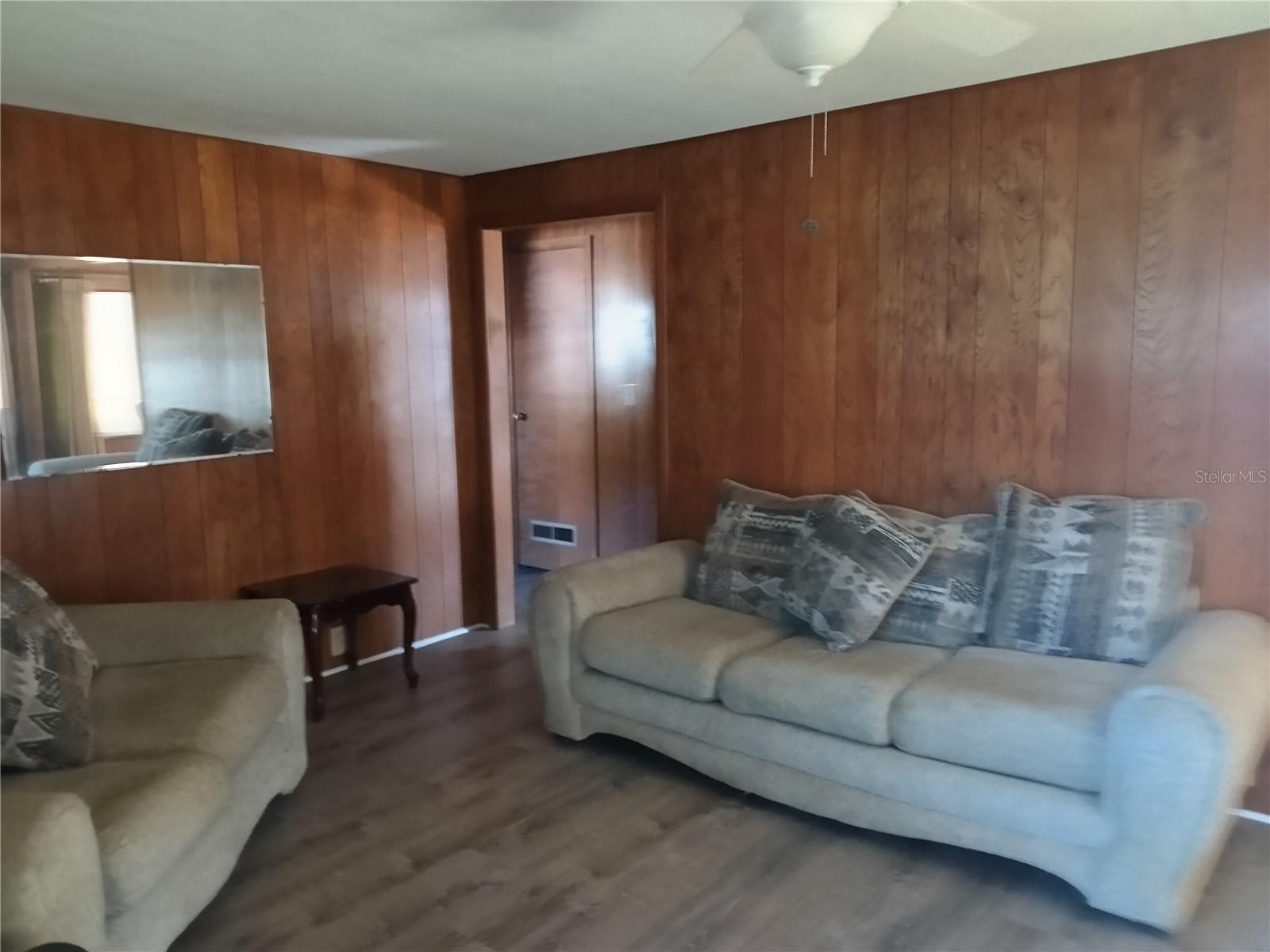 SAMS LEISURE LAKE ESTS UNIT 2 PB 58 PG 2 - Residential