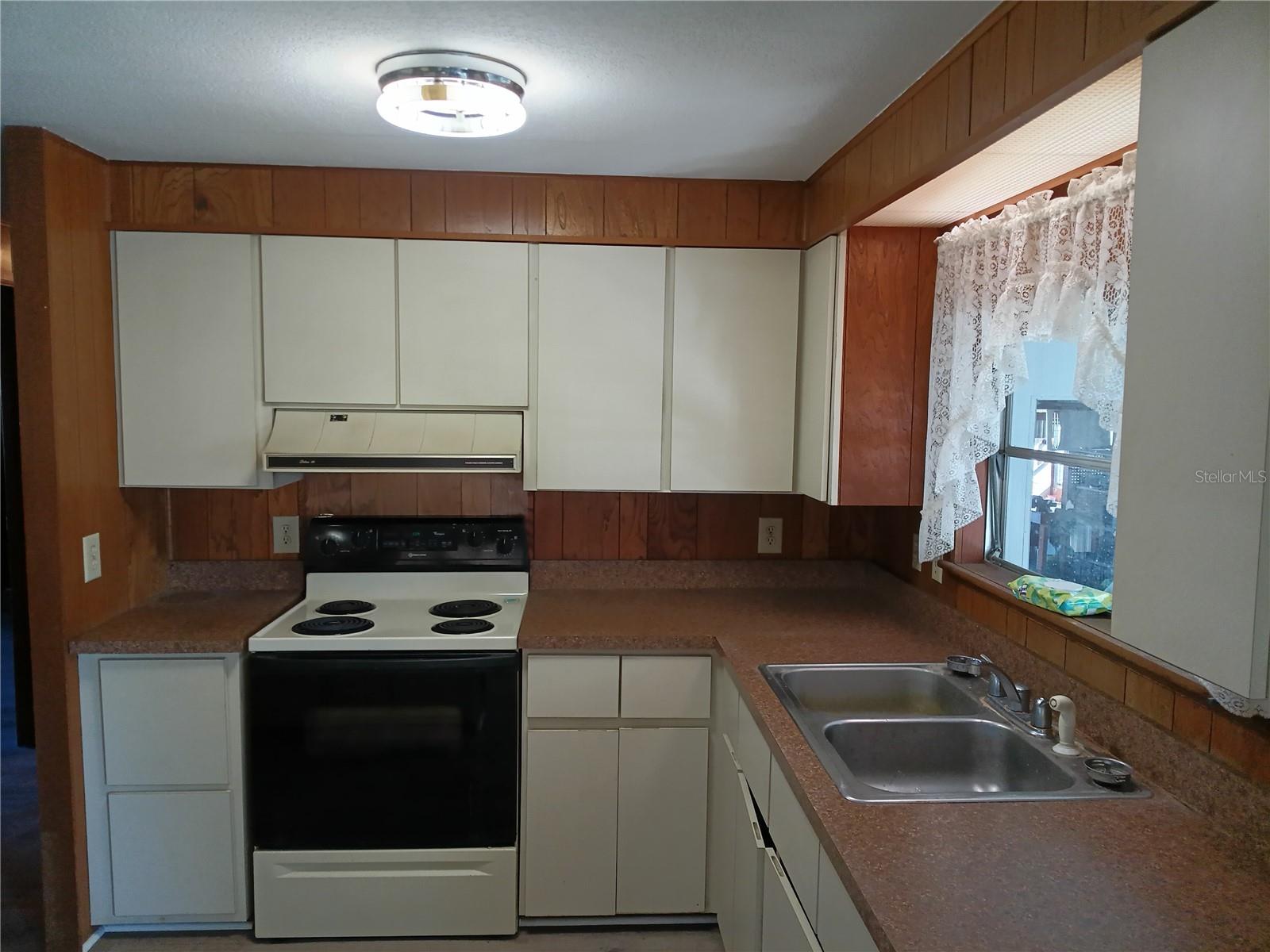 SAMS LEISURE LAKE ESTS UNIT 2 PB 58 PG 2 - Residential