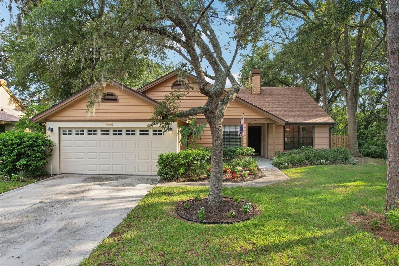 2990 LONGBROOKE WAY