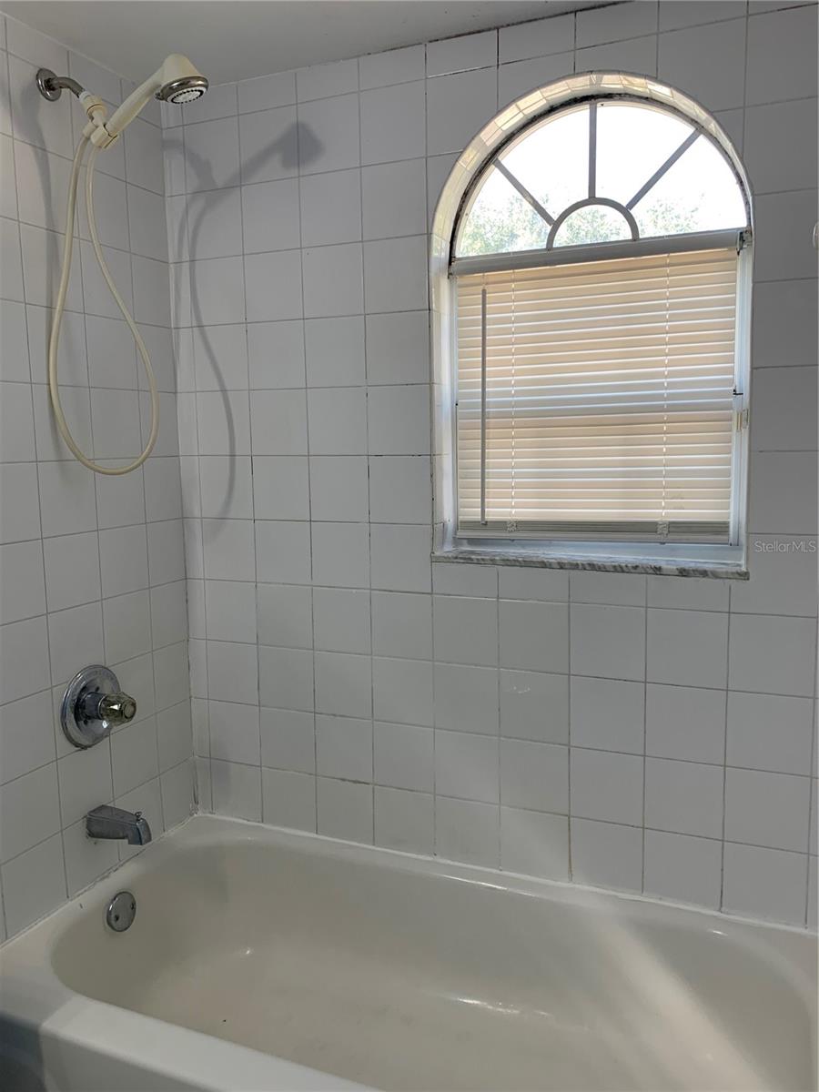 SOUTHCHASE PH 01A PRCL 10 - Residential Lease