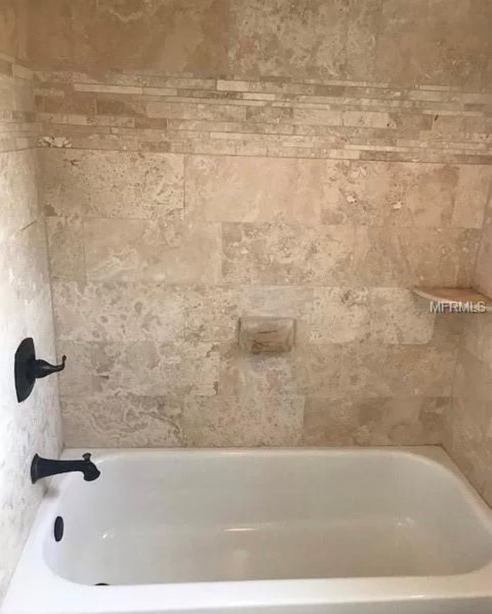 NORTHDALE SEC B UNIT 3 - Residential Lease