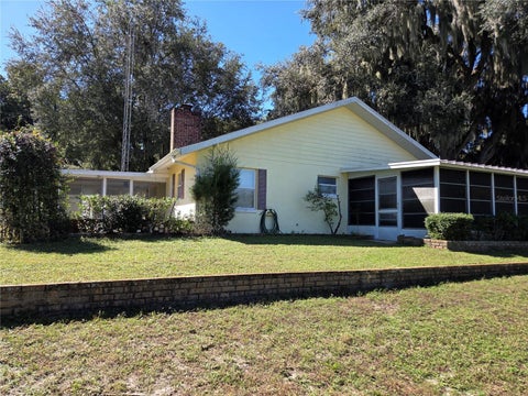 Tiny photo for 970 Cr 467, Lake Panasoffkee, FL 33538 (MLS # G5119297)