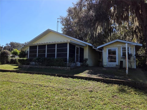 Tiny photo for 970 Cr 467, Lake Panasoffkee, FL 33538 (MLS # G5119297)