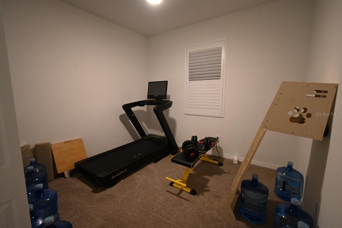 HILLTOP POINT - Residential Lease