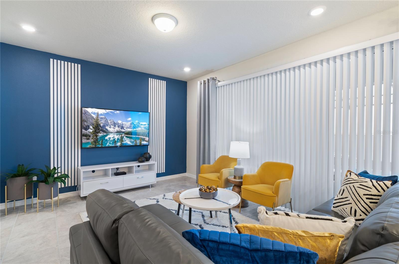 621 JASMINE LANE