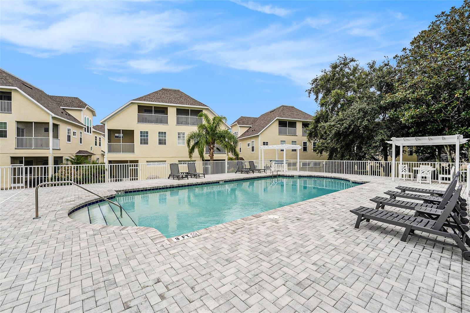 TARPON HIGHLANDS LAKE TARPON SAIL TENNIS CLUB - Residential