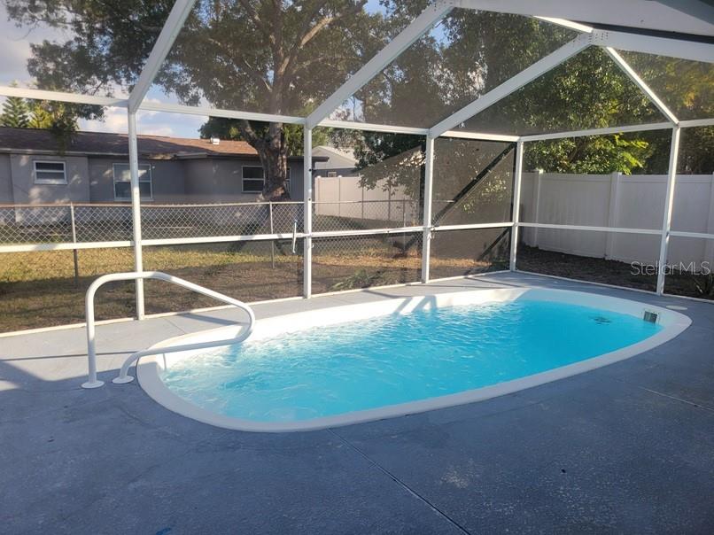 REGENCY PARK - Residential