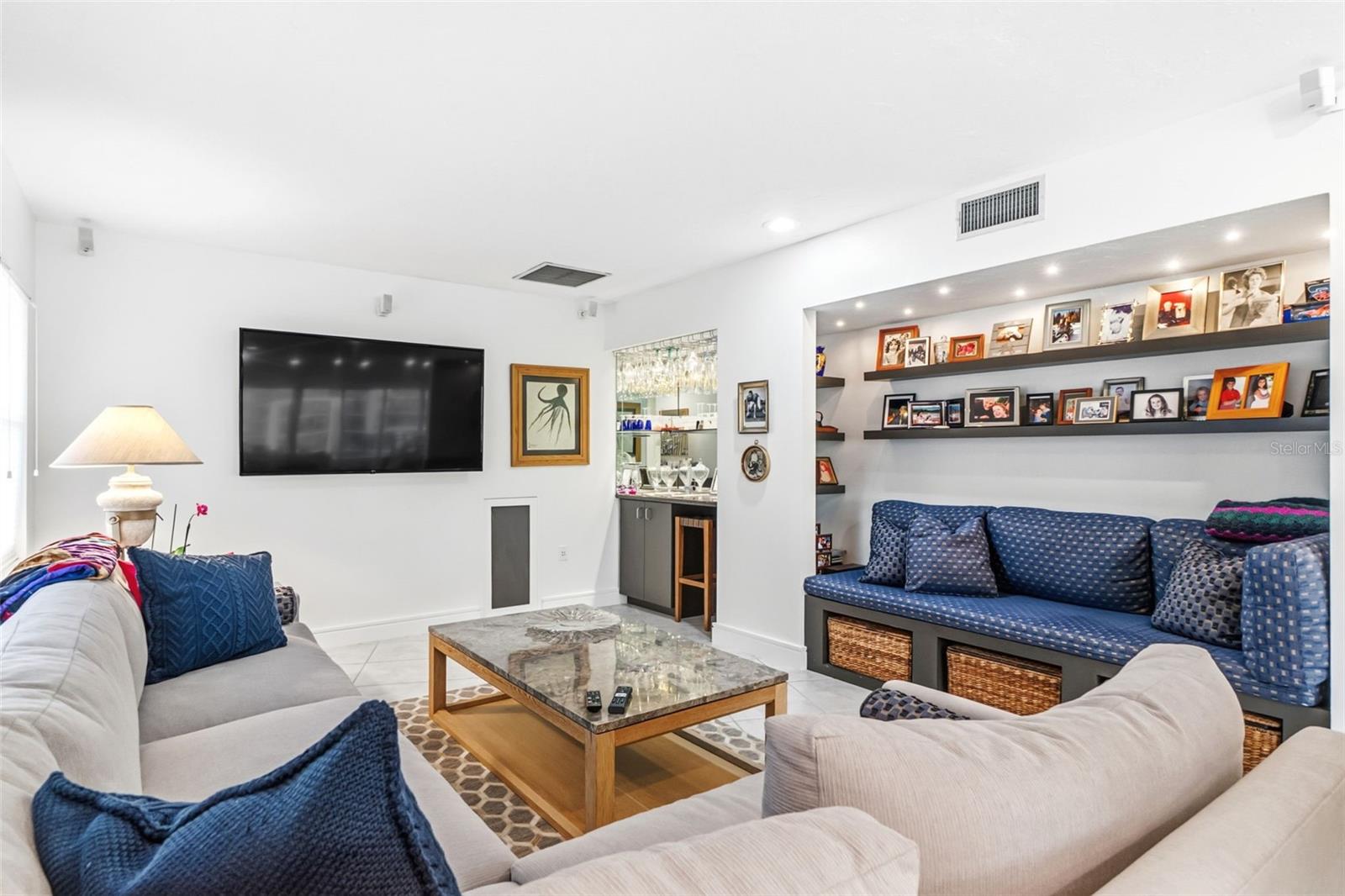 MARINA VIEW - Residential