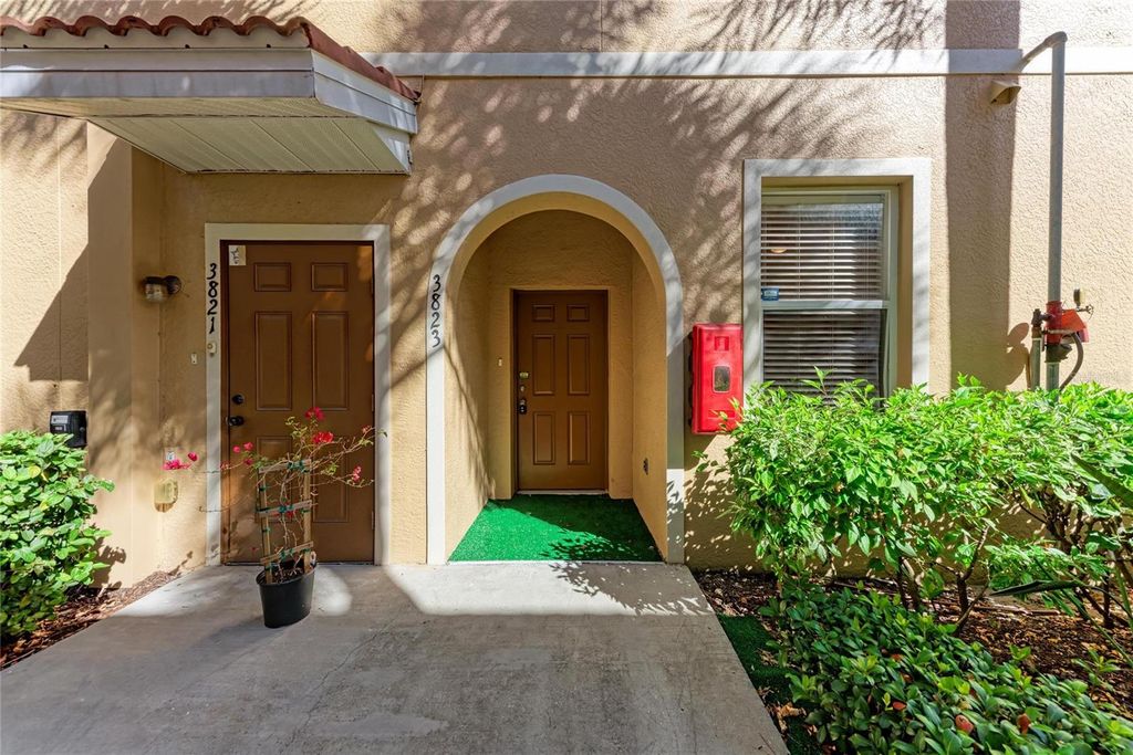 Photo of 3823 Parkridge Circle #1-101, Sarasota, FL 34243 (MLS # A4669297)