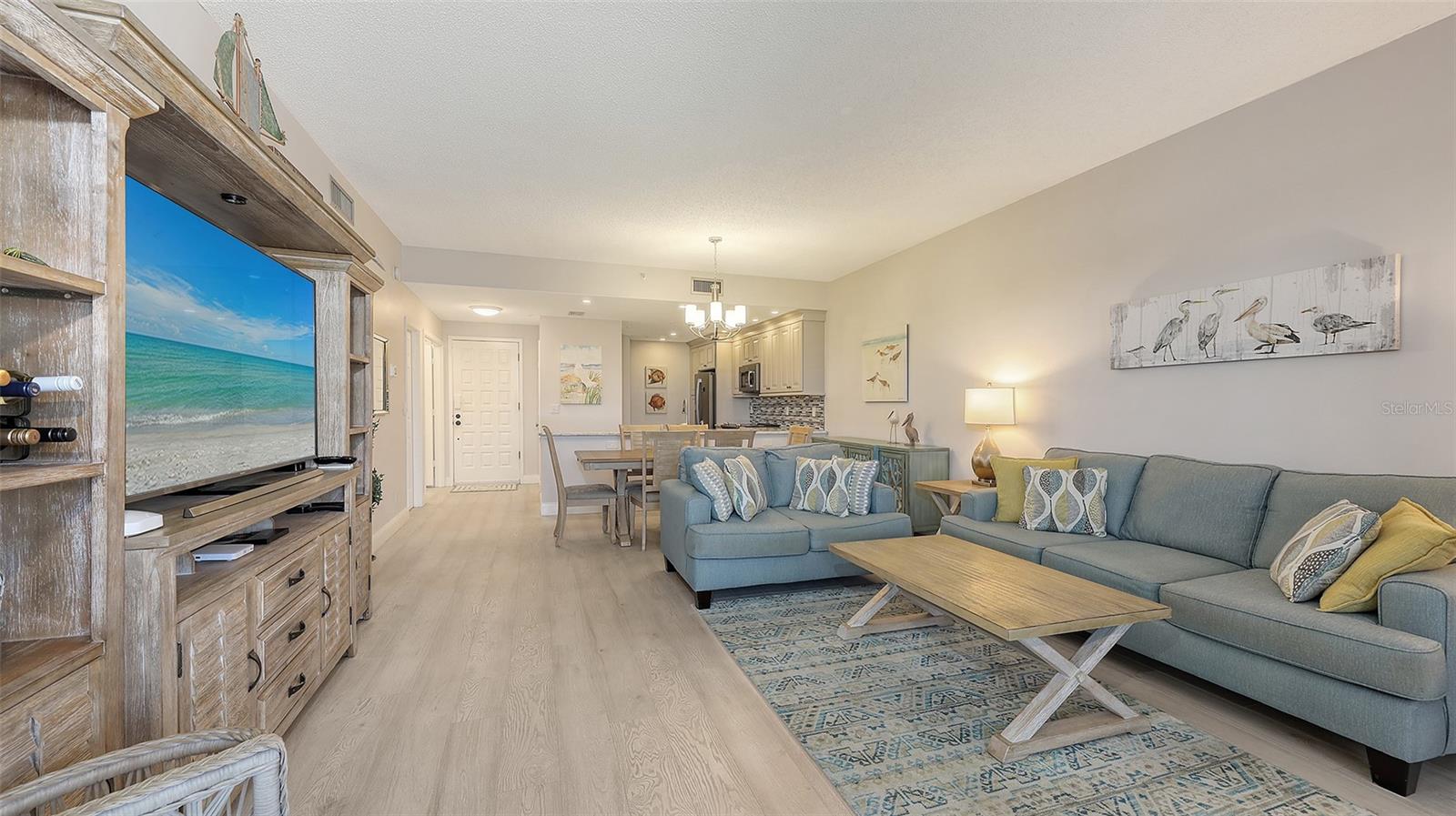 SEAPLACE VI - Residential