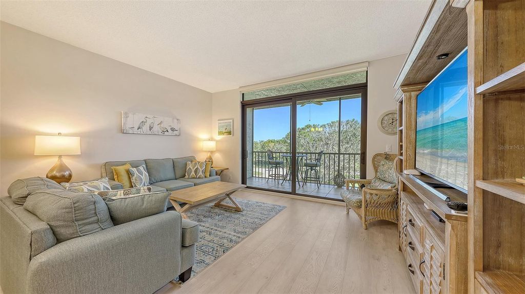 Photo of 1935 Gulf Of Mexico Drive #G7-402, Longboat Key, FL 34228 (MLS # A4667002)