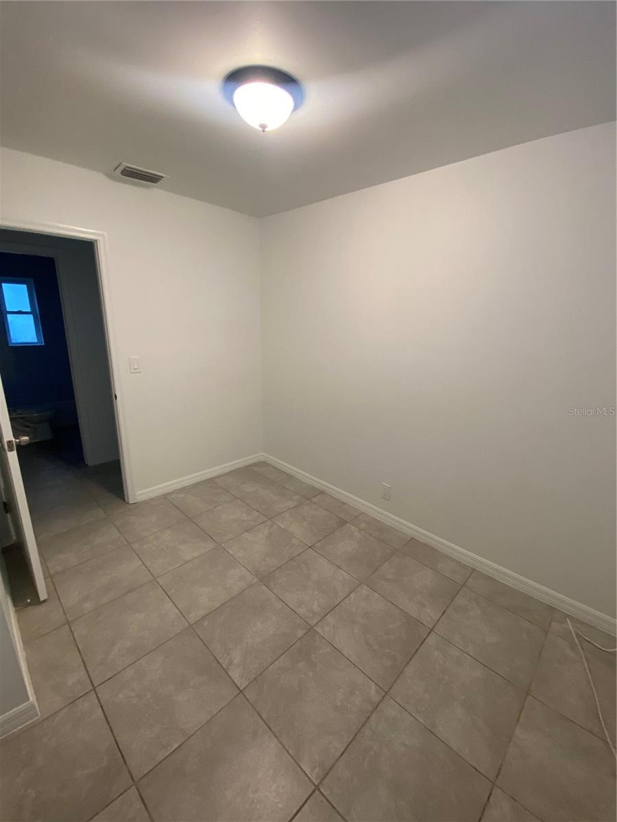 TEMPLE PARK UNIT 1 - Residential Lease