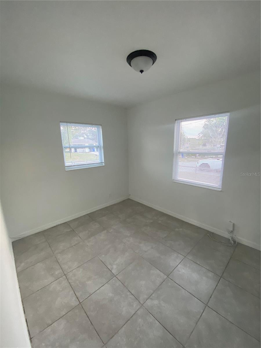 TEMPLE PARK UNIT 1 - Residential Lease
