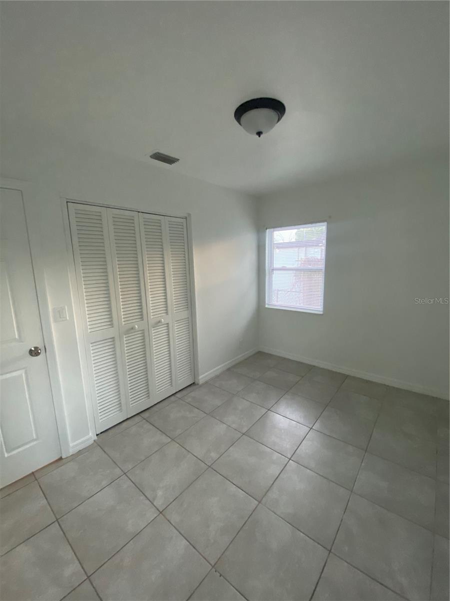 TEMPLE PARK UNIT 1 - Residential Lease