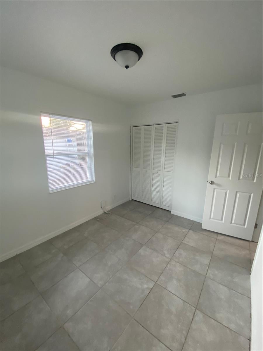 TEMPLE PARK UNIT 1 - Residential Lease
