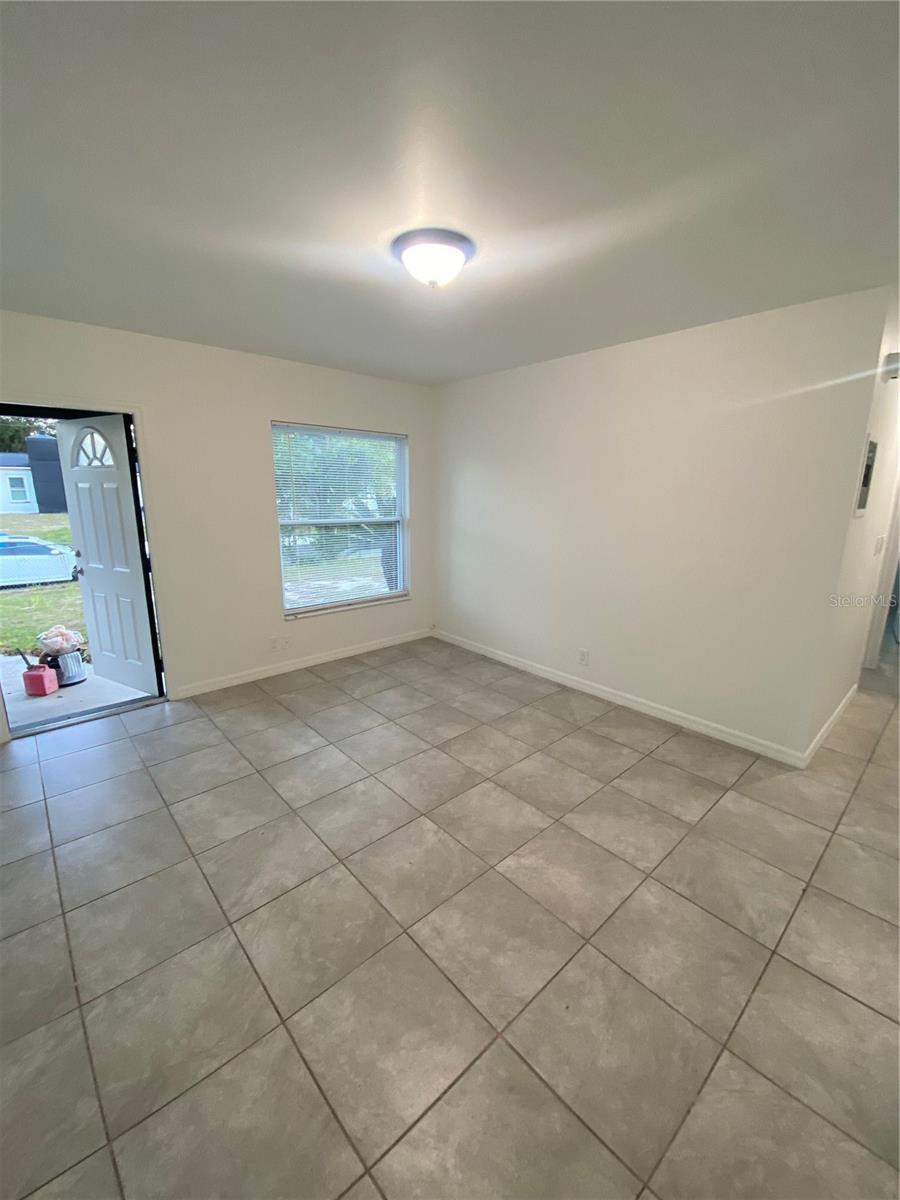 TEMPLE PARK UNIT 1 - Residential Lease