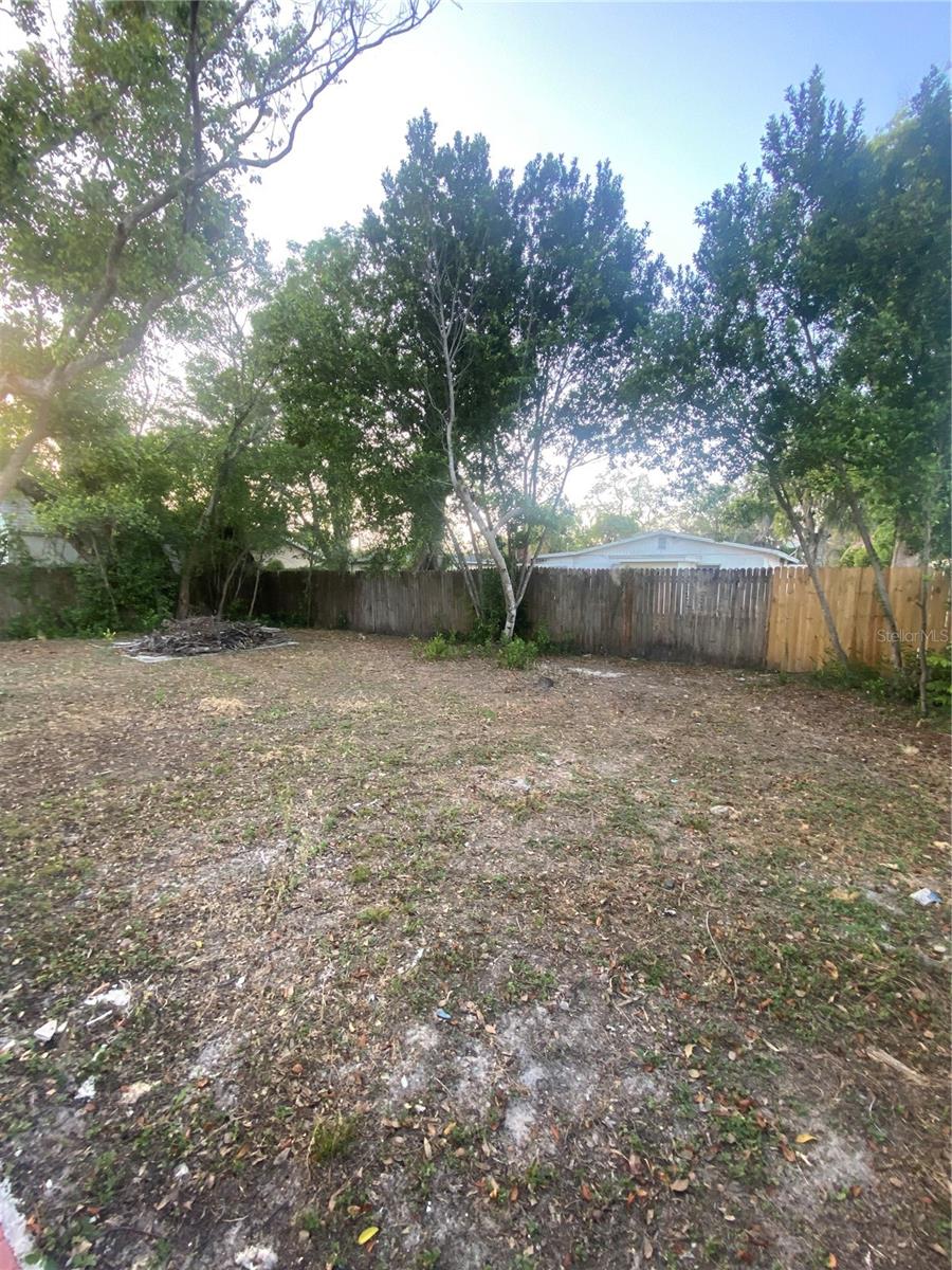 TEMPLE PARK UNIT 1 - Residential Lease