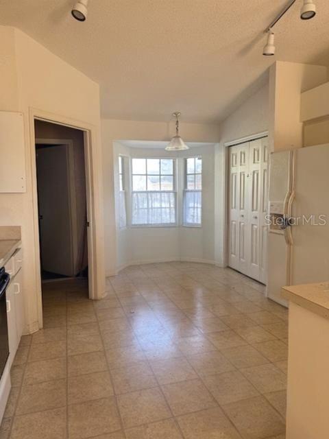 HIGHLAND POINTE PH 02 - Residential