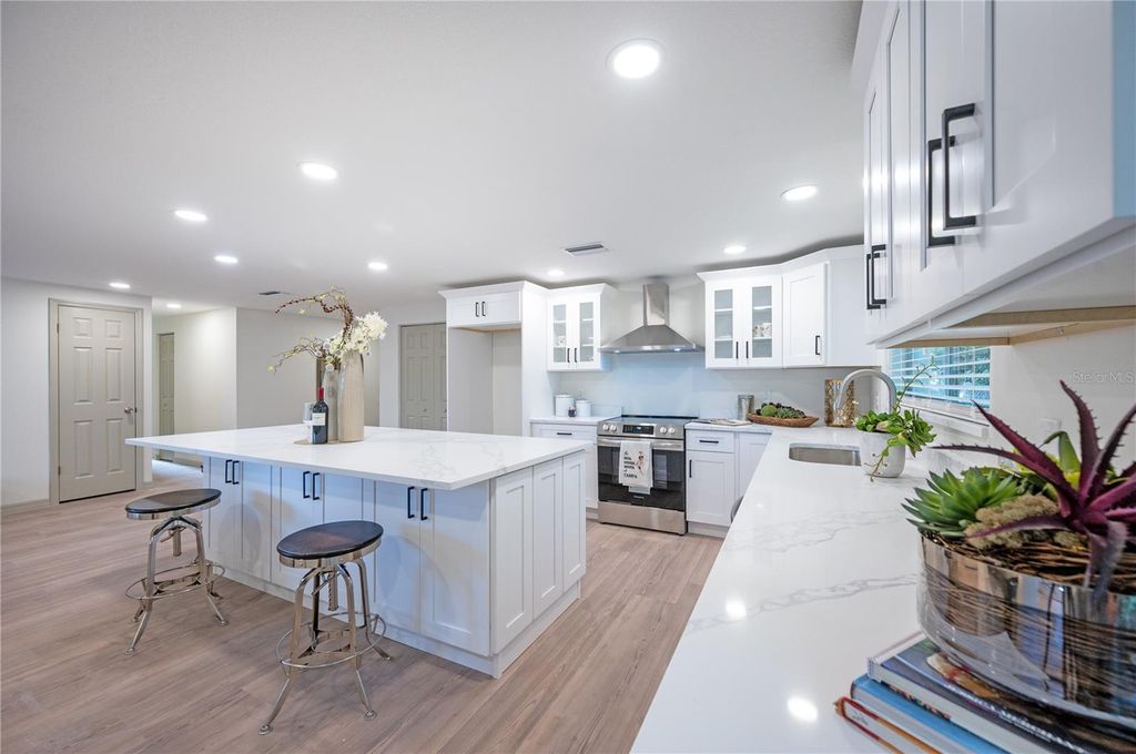 Photo of 1513 Bonniebrook Drive, Lutz, FL 33549 (MLS # TB8416843)