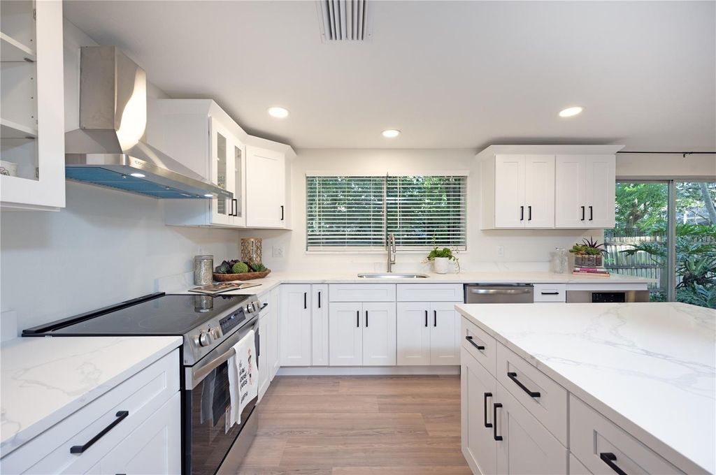 Photo of 1513 Bonniebrook Drive, Lutz, FL 33549 (MLS # TB8416843)