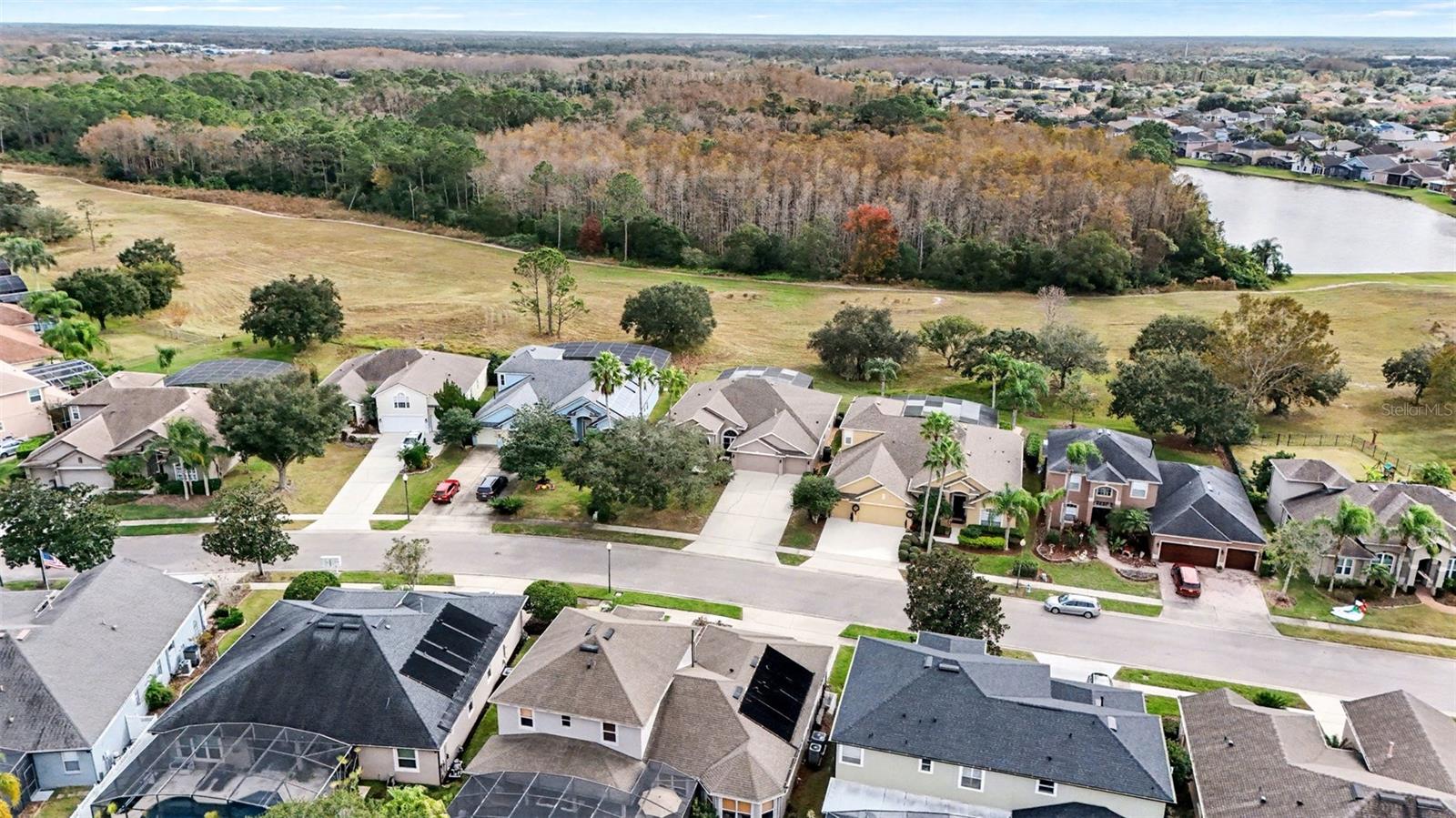 RIVIERA POINTE - Residential