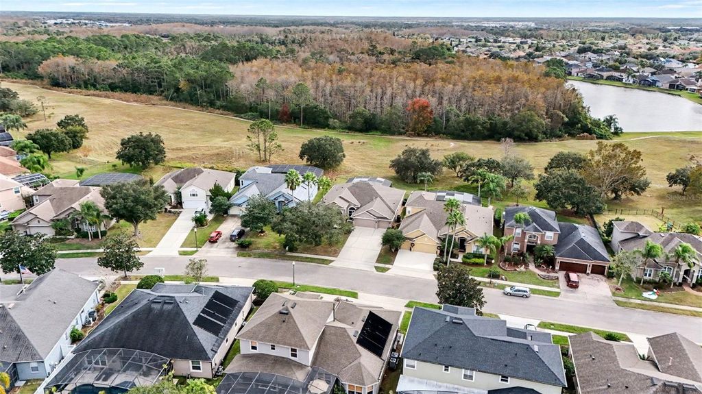 Photo of 14548 Riviera Pointe Drive, Orlando, FL 32828 (MLS # O6368060)