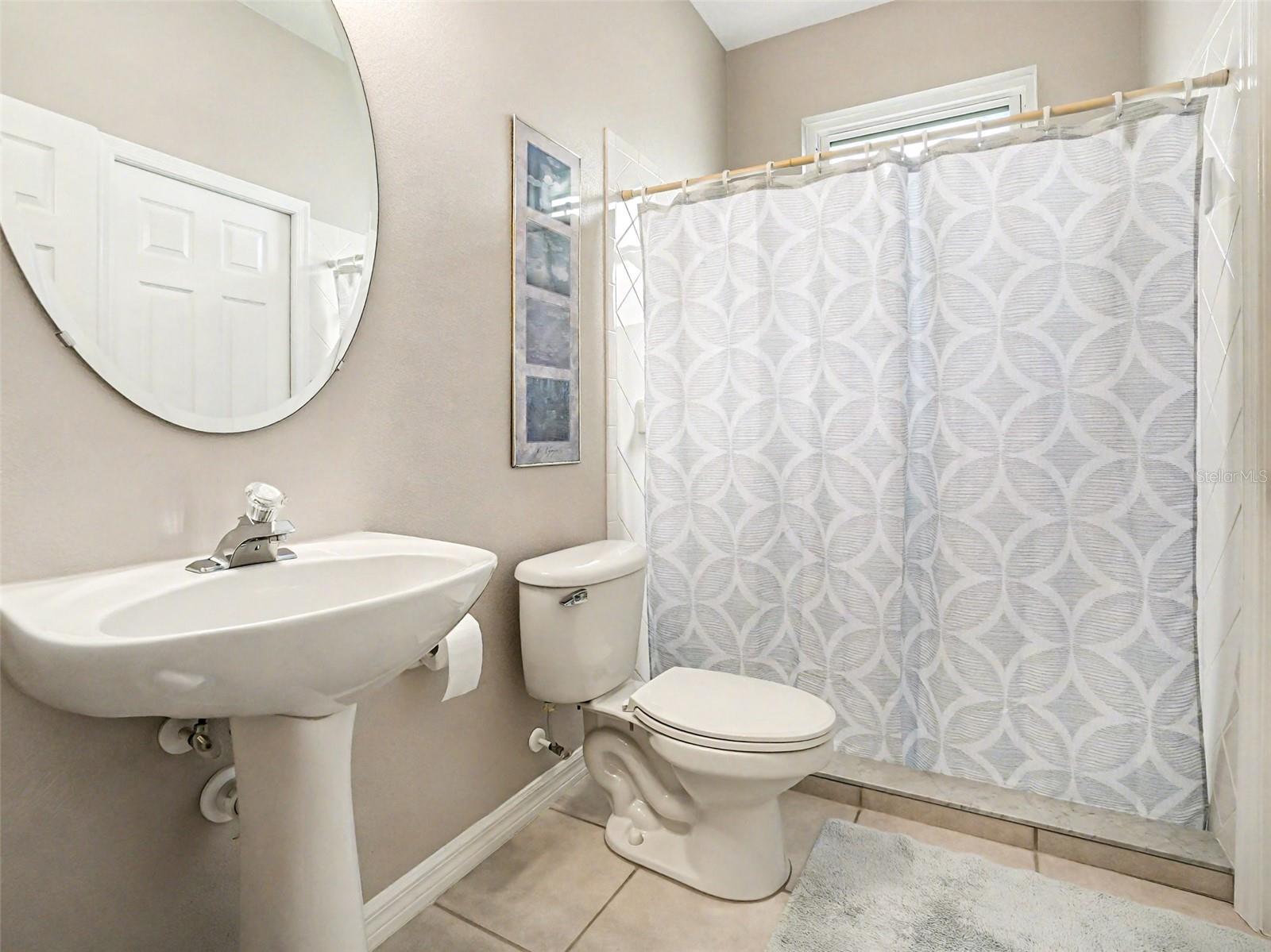 RIVIERA POINTE - Residential