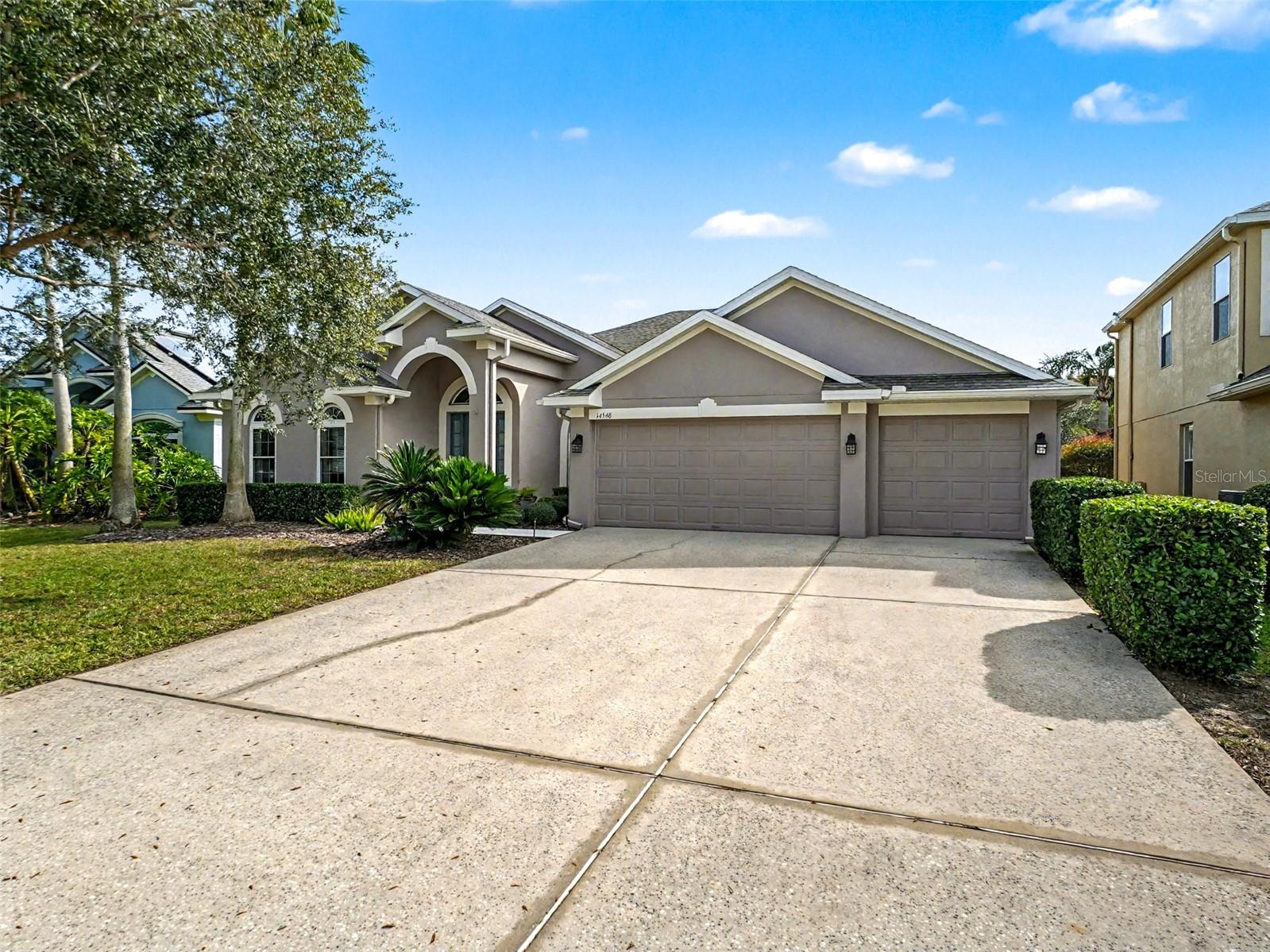 RIVIERA POINTE - Residential