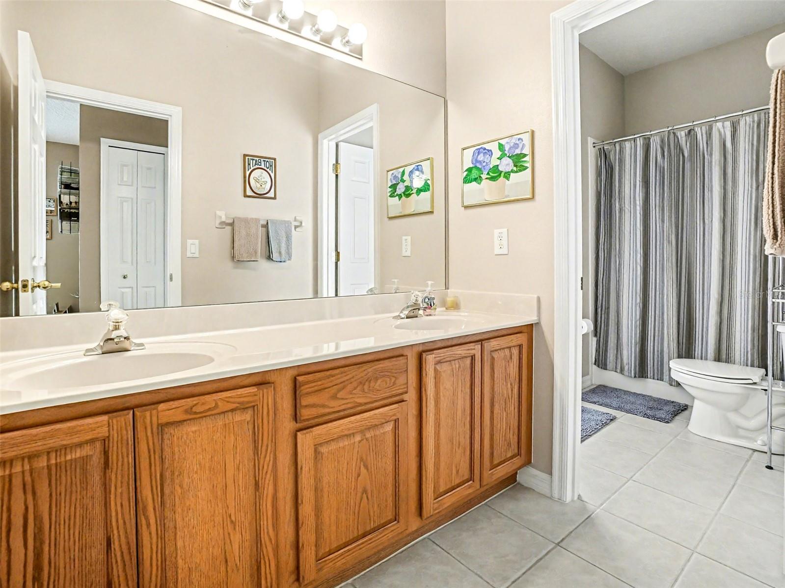 RIVIERA POINTE - Residential