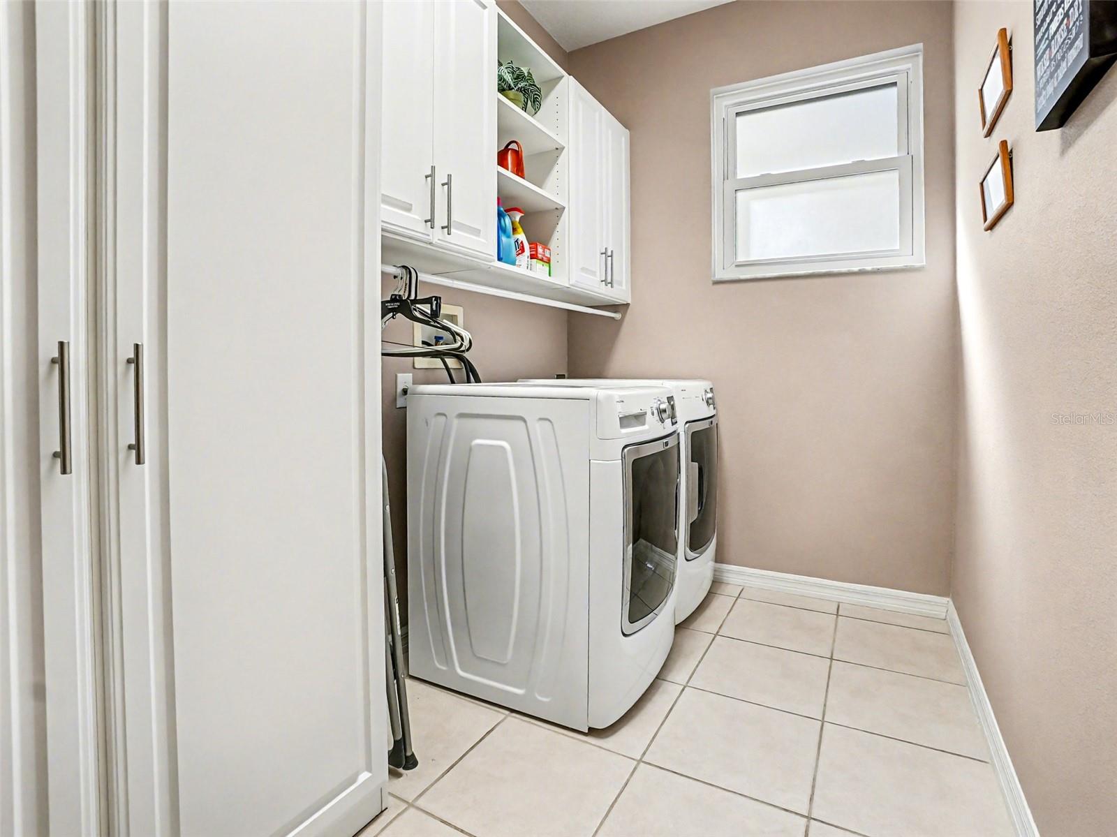 RIVIERA POINTE - Residential