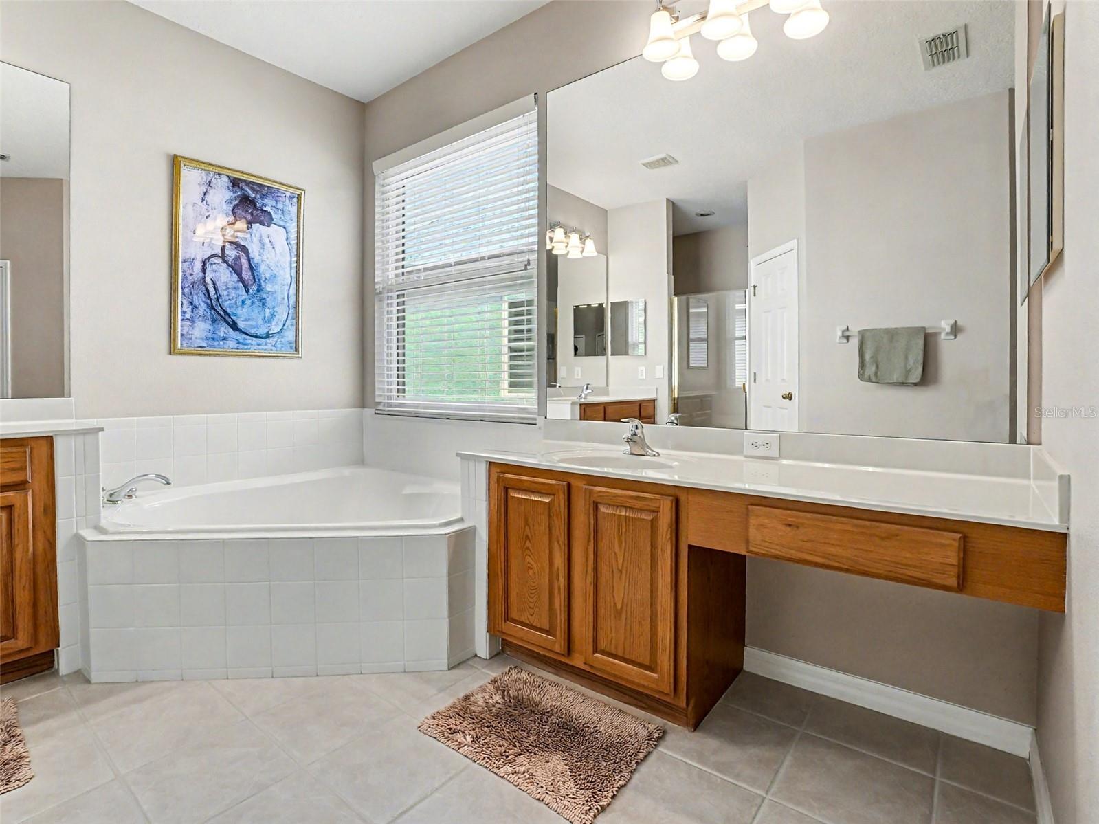 RIVIERA POINTE - Residential