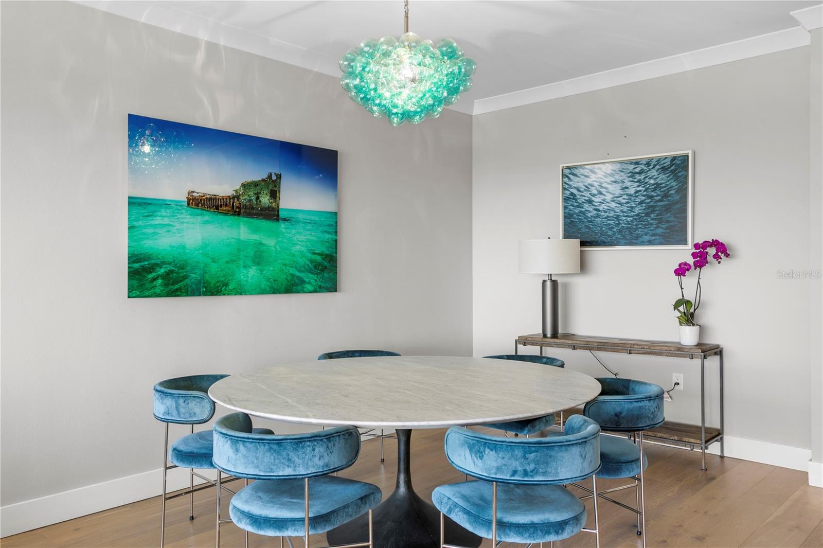 SALVADOR THE CONDO - Residential