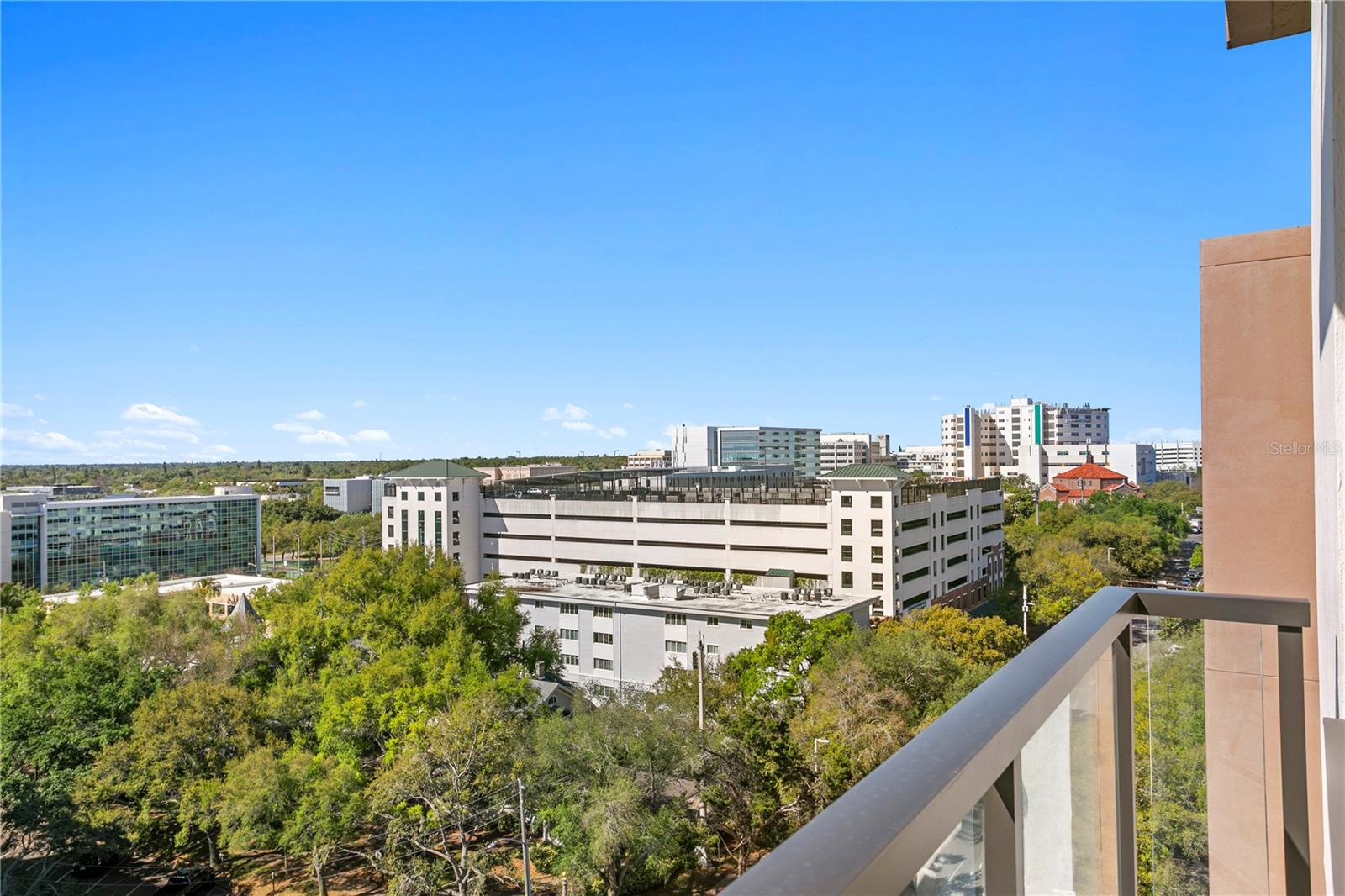 SALVADOR THE CONDO - Residential