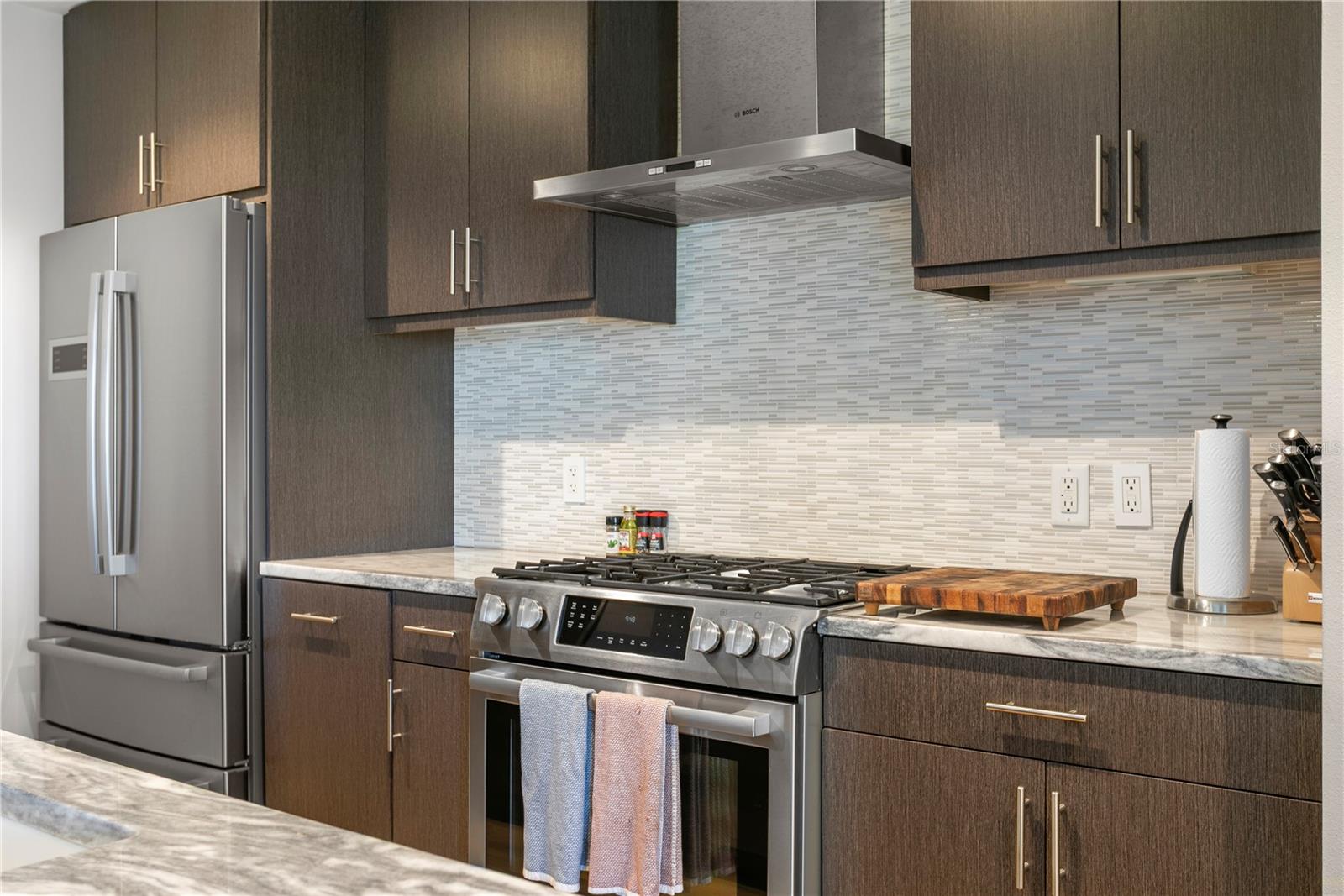 SALVADOR THE CONDO - Residential