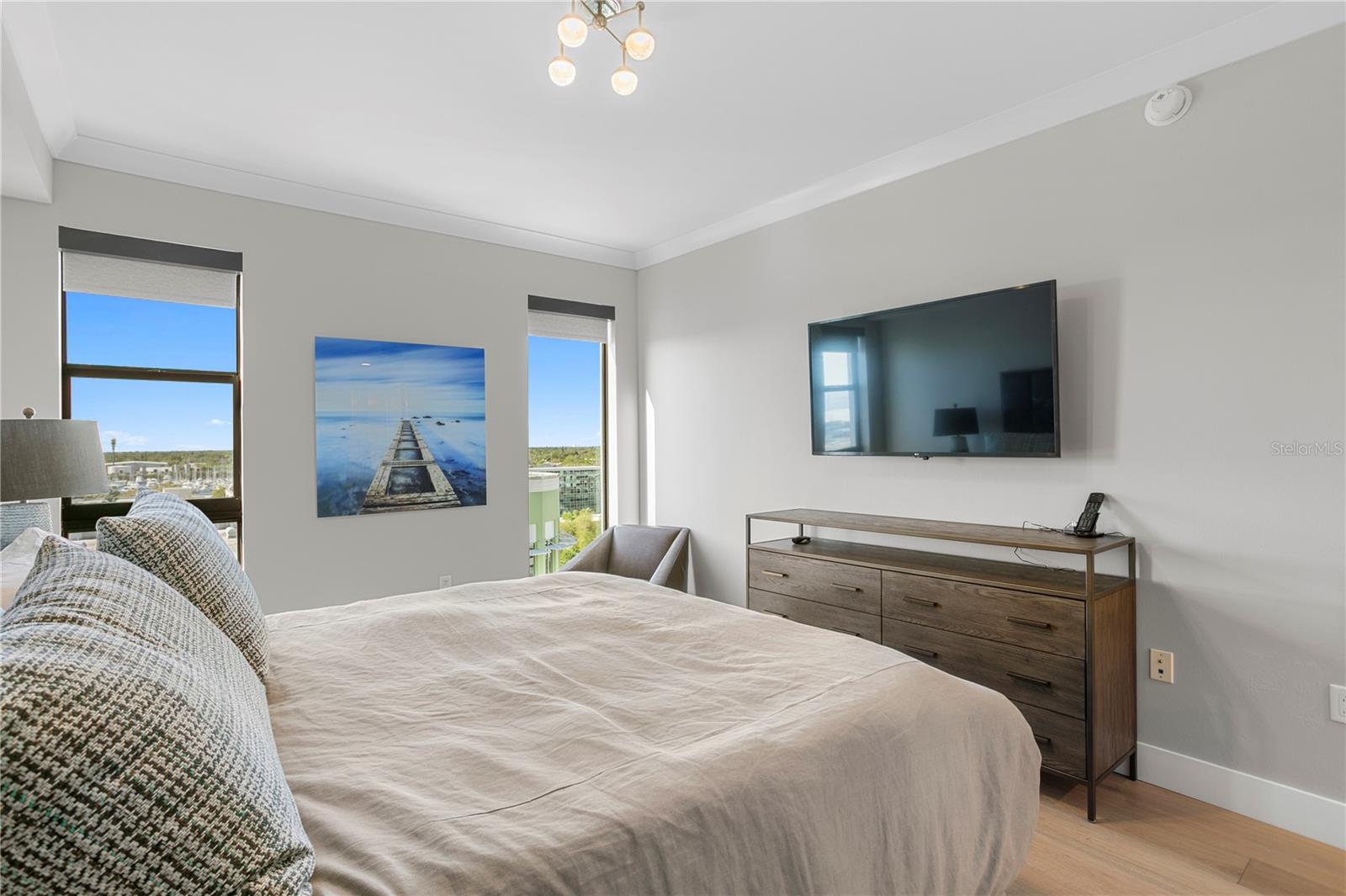 SALVADOR THE CONDO - Residential