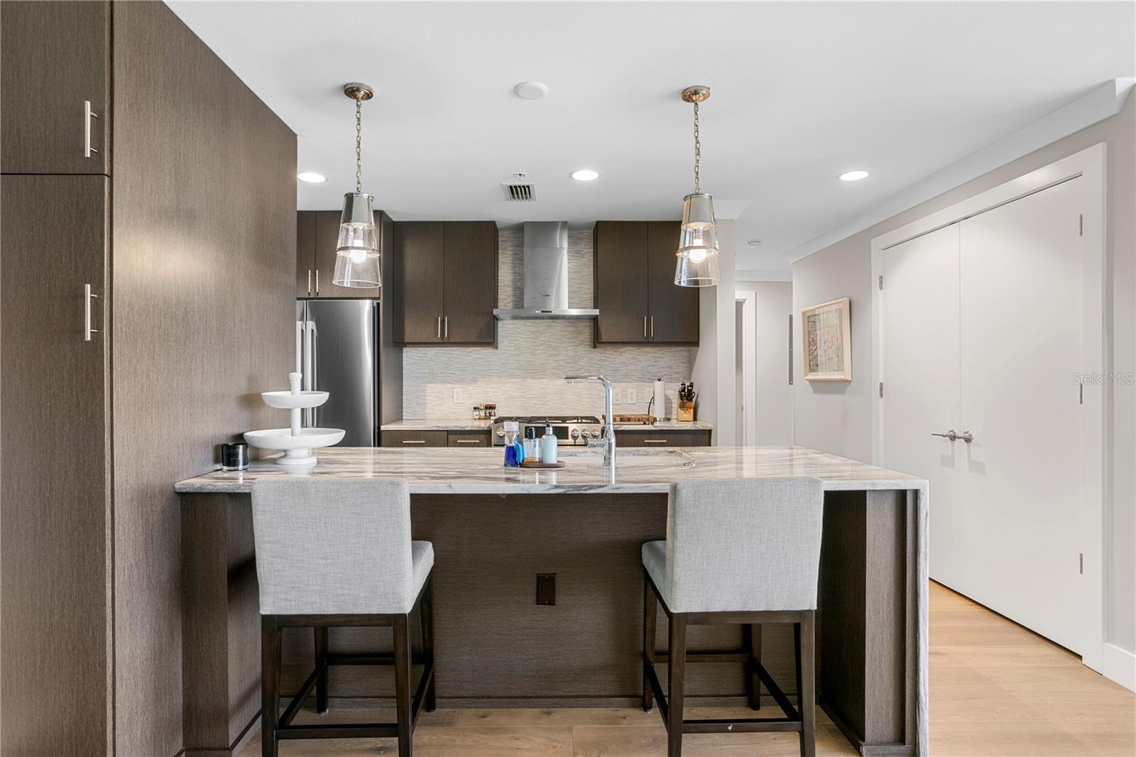 SALVADOR THE CONDO - Residential