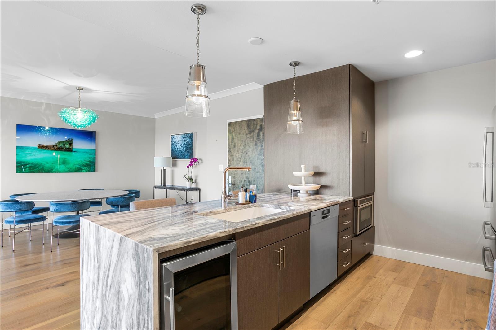 SALVADOR THE CONDO - Residential