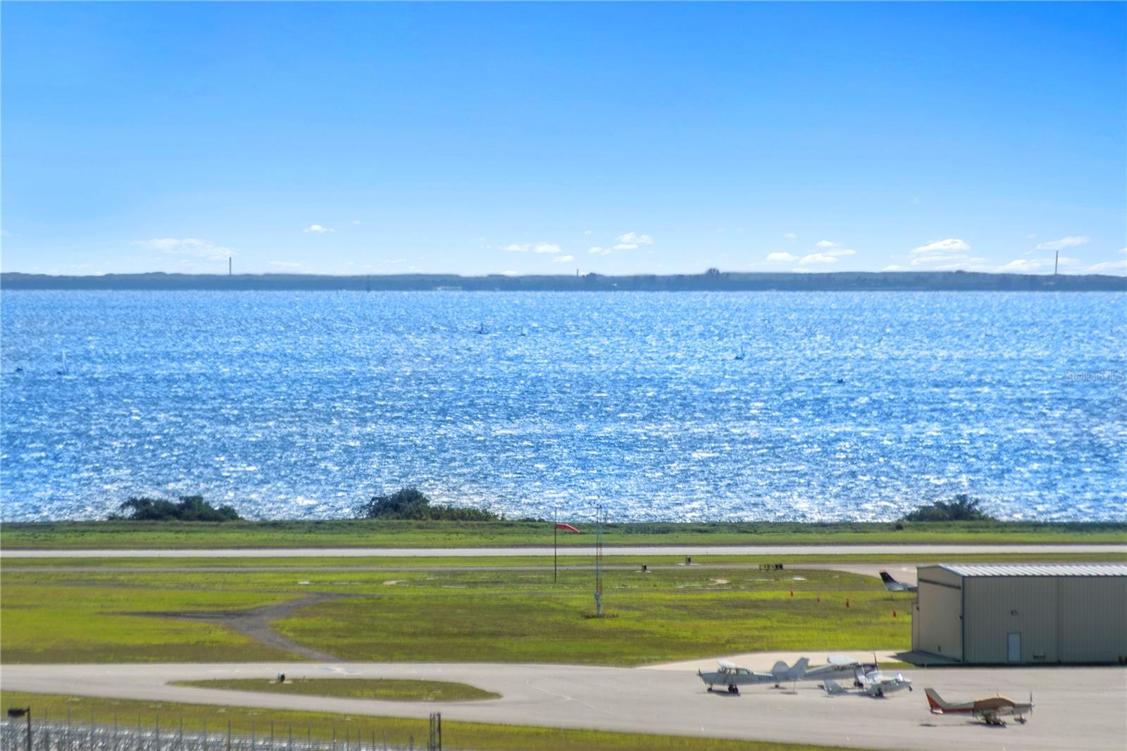 SALVADOR THE CONDO - Residential