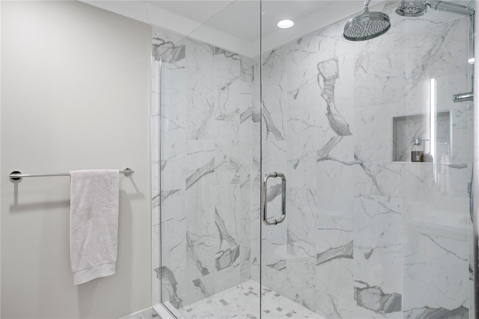 SALVADOR THE CONDO - Residential