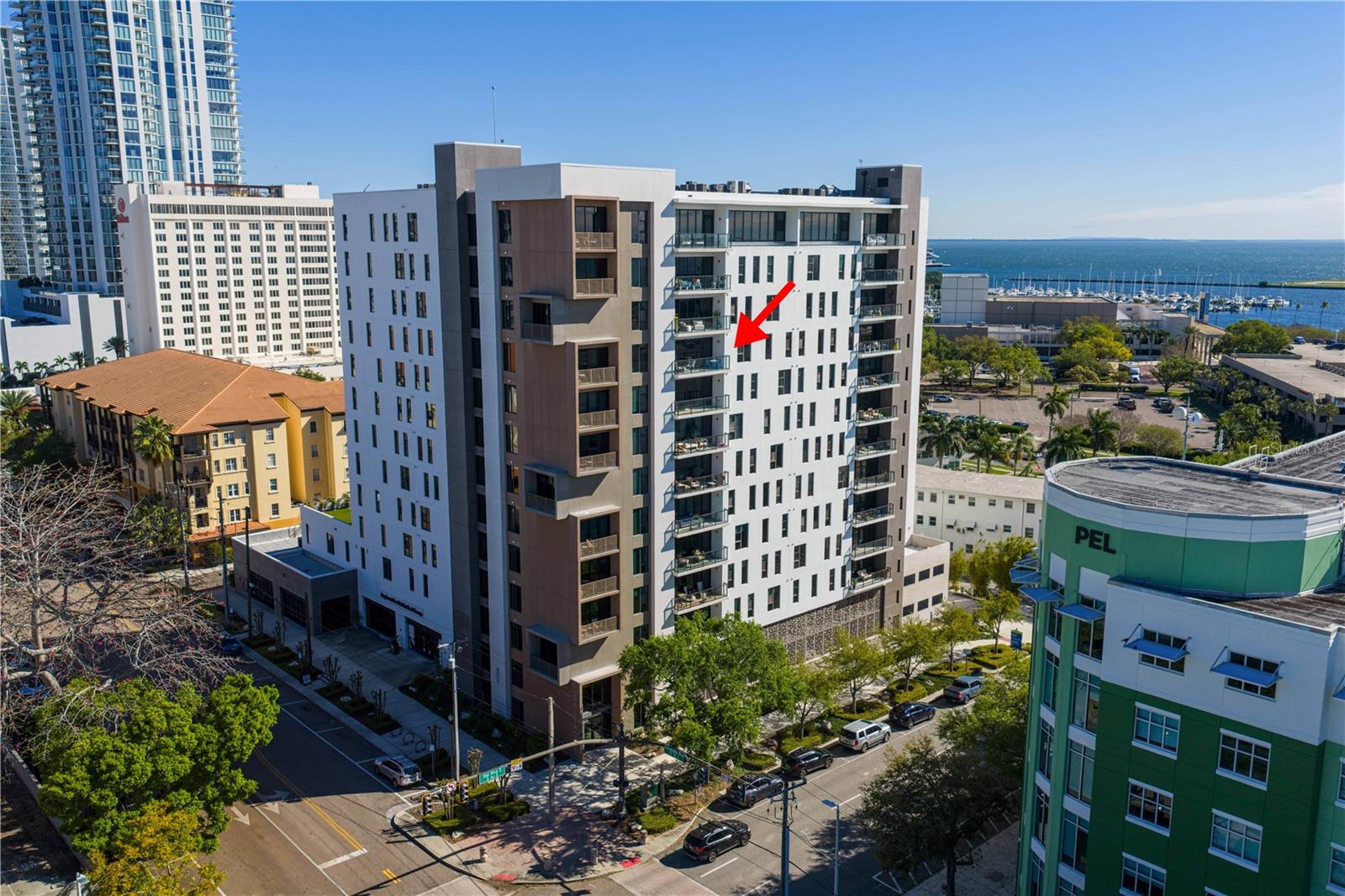 SALVADOR THE CONDO - Residential