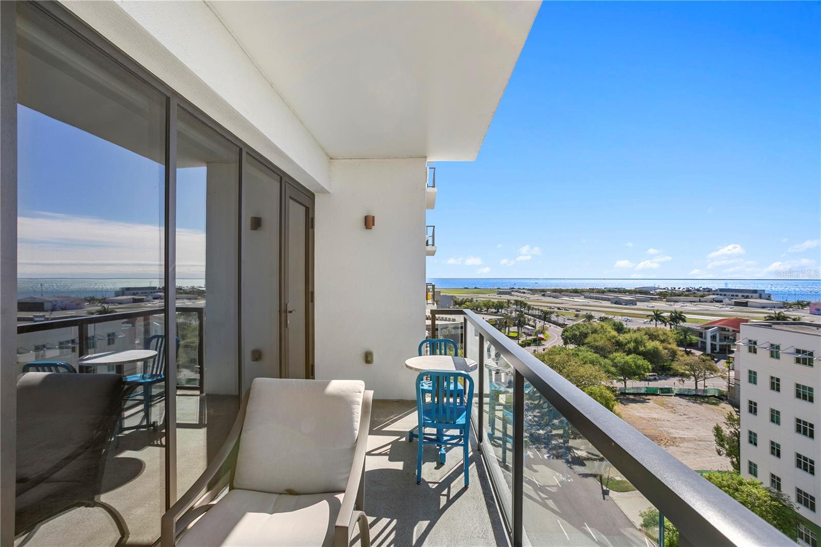 SALVADOR THE CONDO - Residential