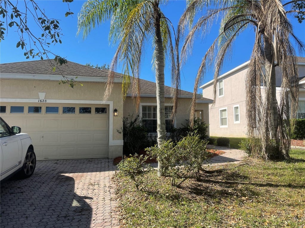 Photo of 1628 N Hampton Drive, Davenport, FL 33897 (MLS # S5156260)
