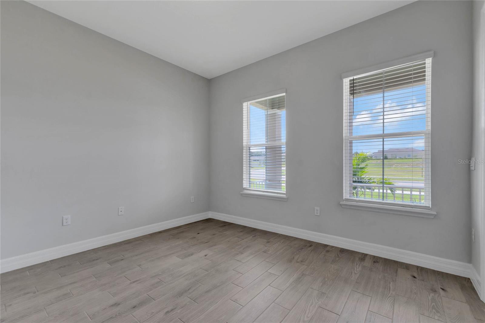 BUENA LAGO - Residential