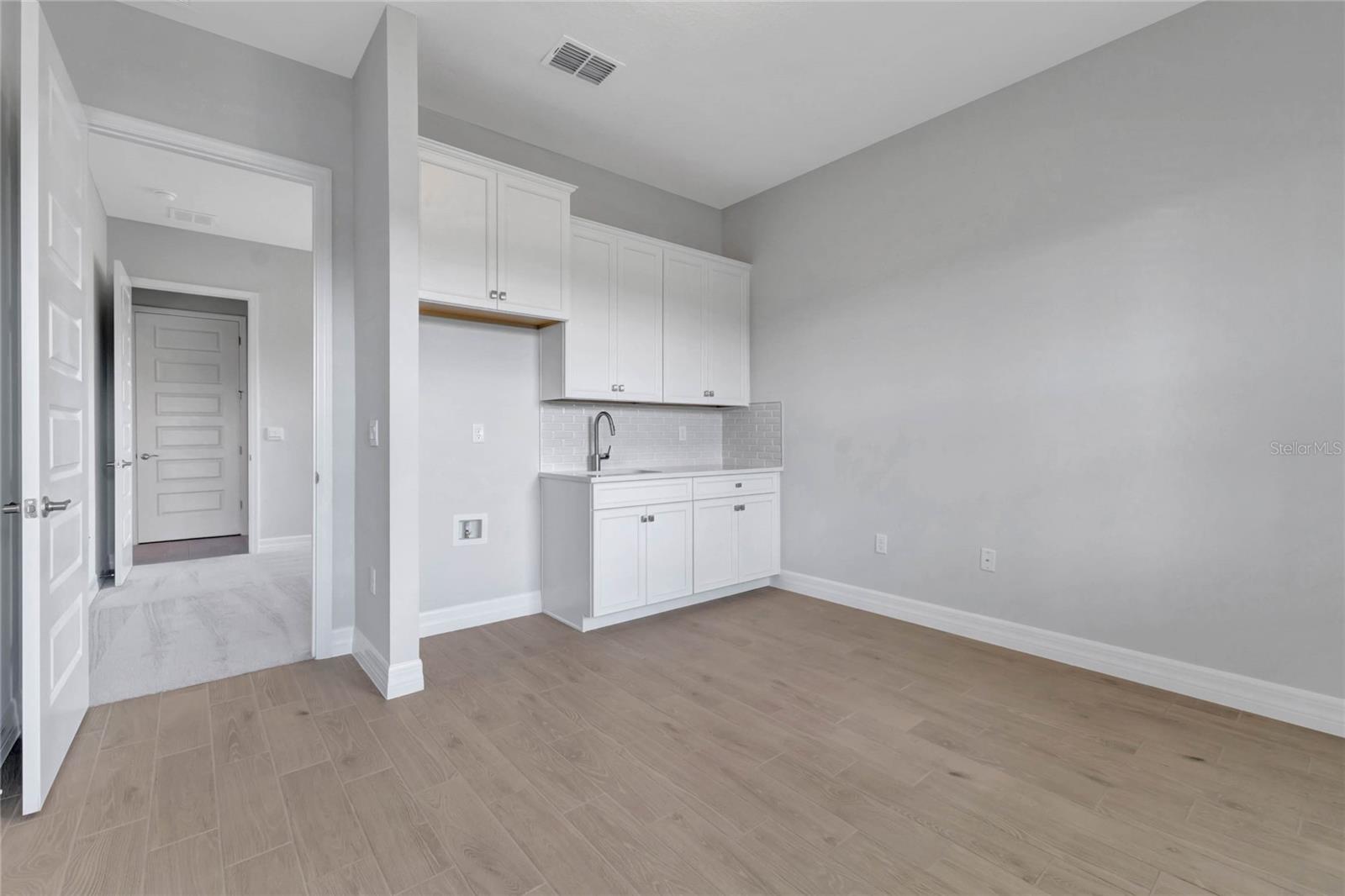 BUENA LAGO - Residential