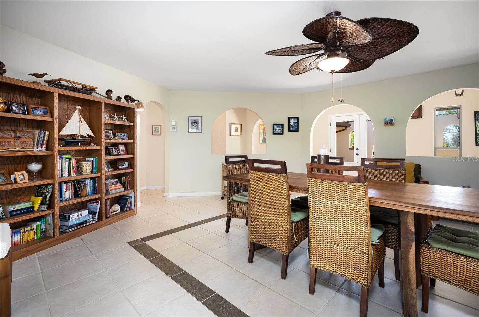 ENGLEWOOD ISLES SUB - Residential